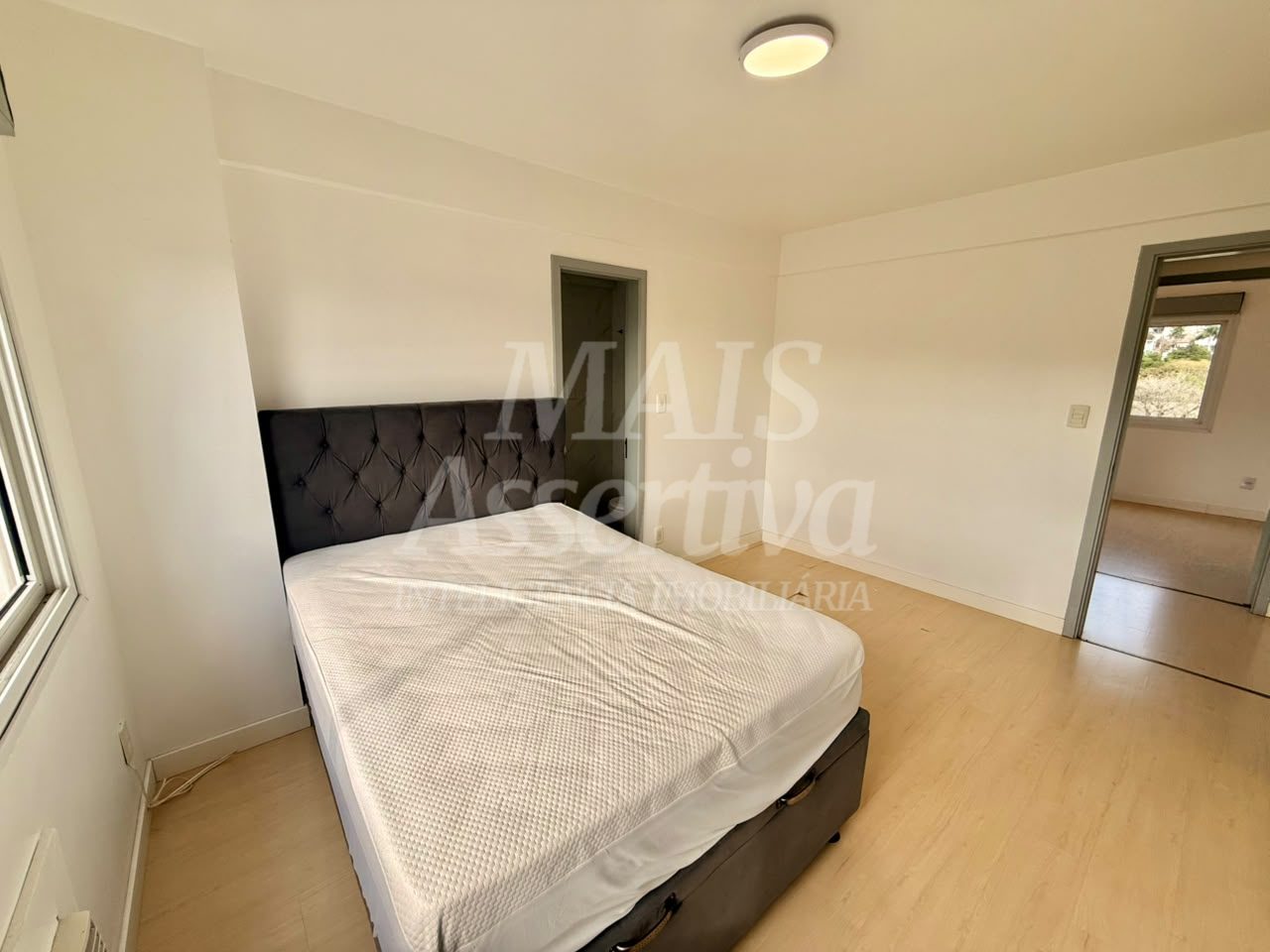 Apartamento semi mobiliado de 3 dormitórios - 7º andar no Centro de Novo Hamburgo 