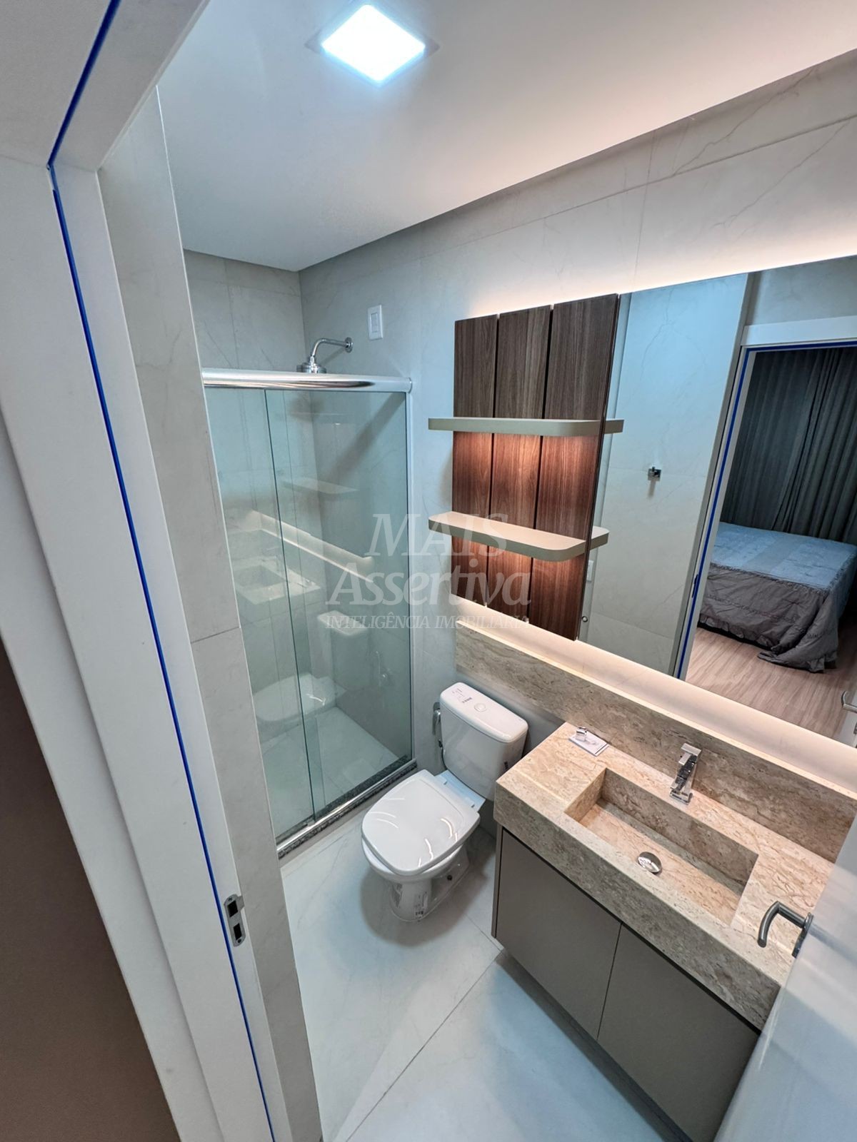 Apartamento mobiliado 02 dormitórios para venda no Centro de Canela