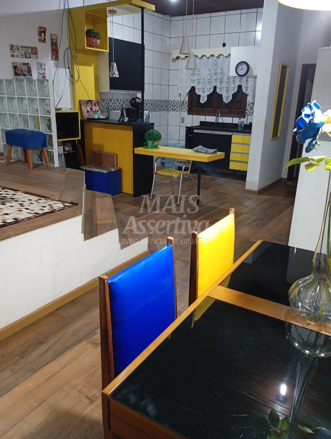 Amplo sobrado com 260m² para venda em Novo Hamburgo bairro Hamburgo Velho