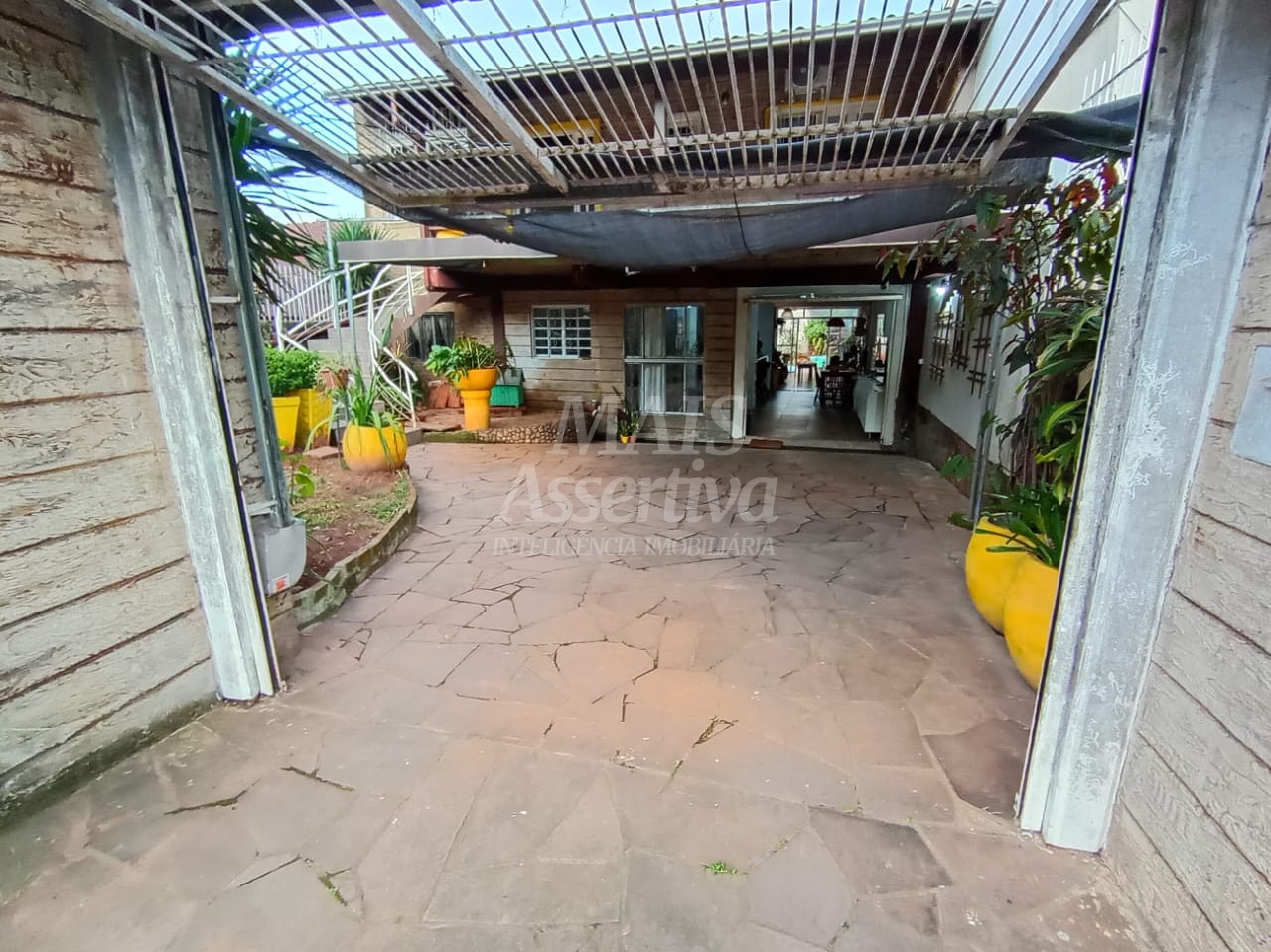 Amplo sobrado com 260m² para venda em Novo Hamburgo bairro Hamburgo Velho
