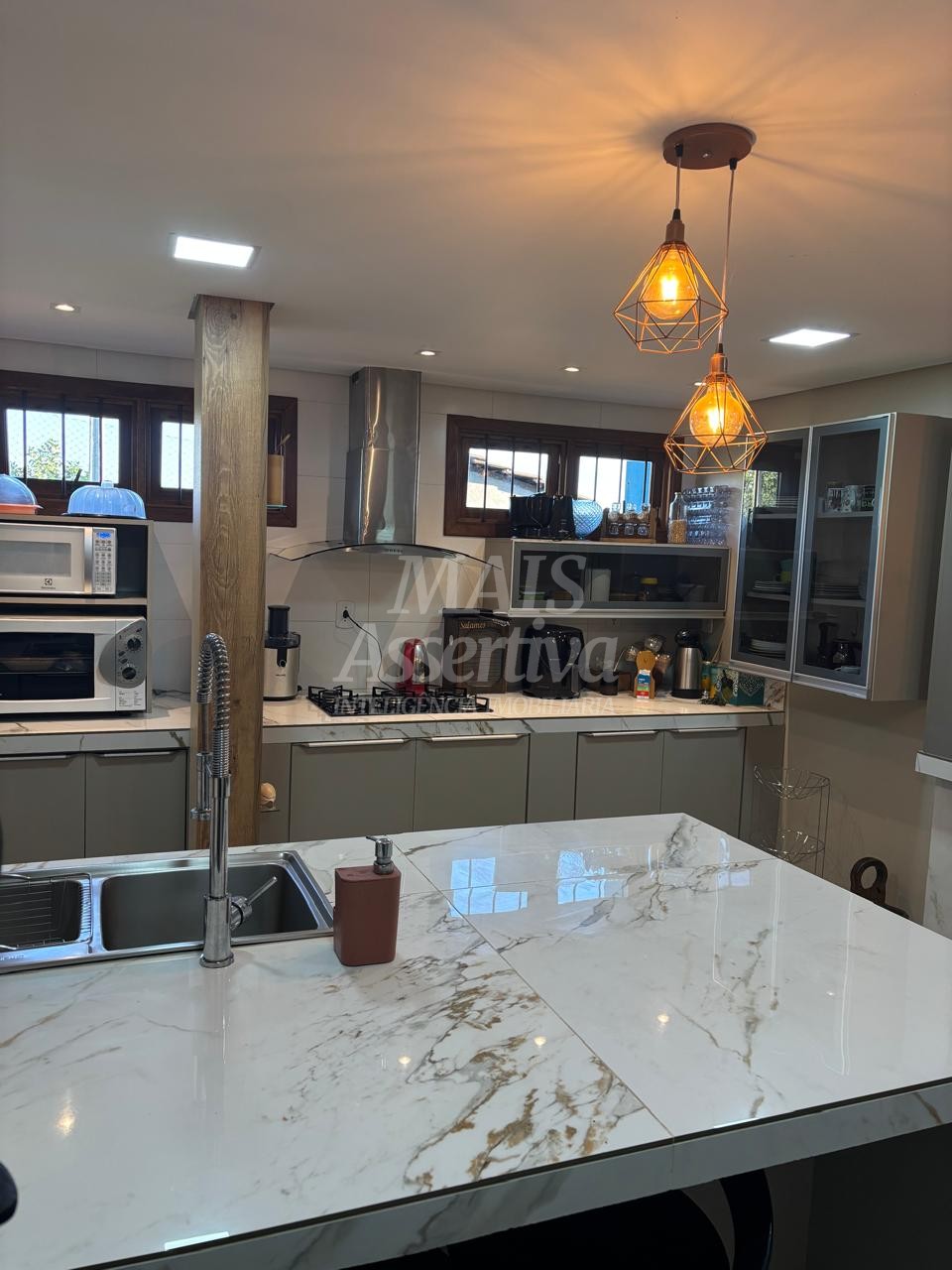 Lindo Sítio/Casa para venda com 04 dormitórios em São José do Hortêncio