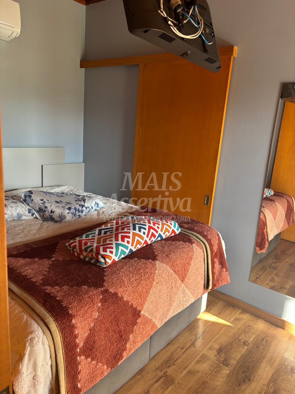 Lindo Sítio/Casa para venda com 04 dormitórios em São José do Hortêncio