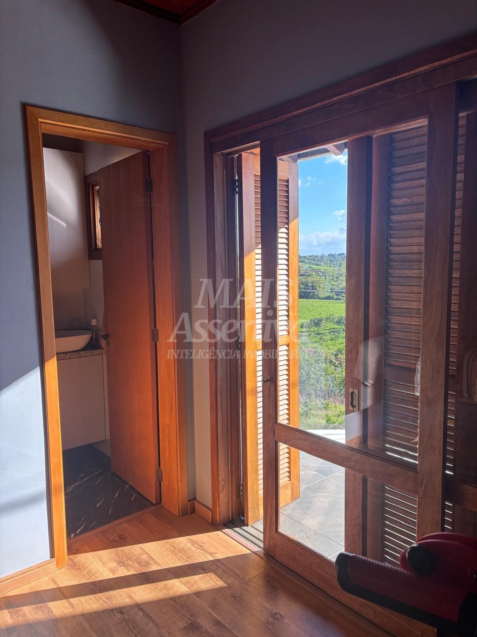 Lindo Sítio/Casa para venda com 04 dormitórios em São José do Hortêncio