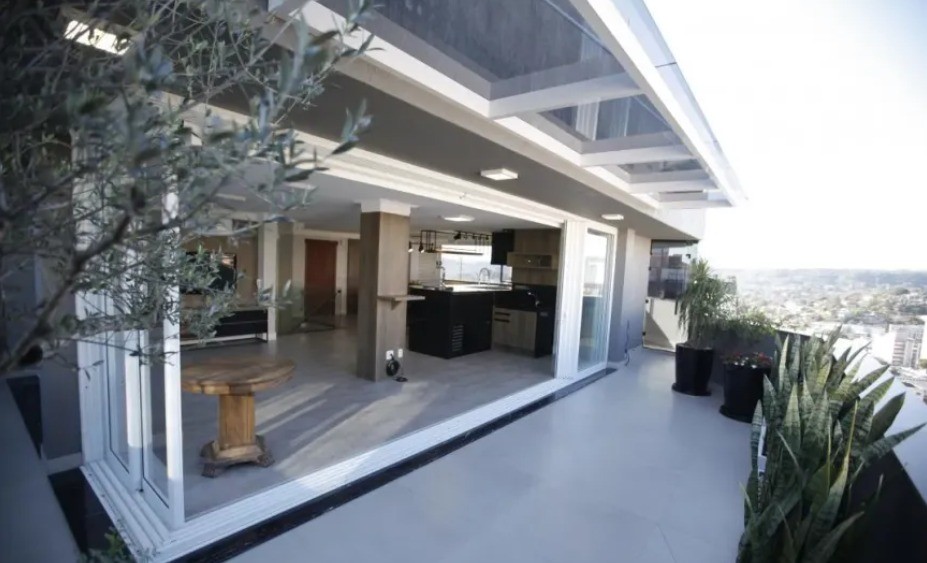 Cobertura duplex com 435 m² para venda no Centro de Novo Hamburgo