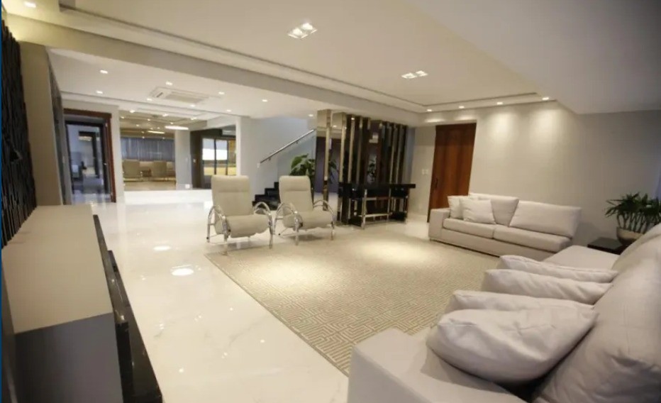 Cobertura duplex com 435 m² para venda no Centro de Novo Hamburgo