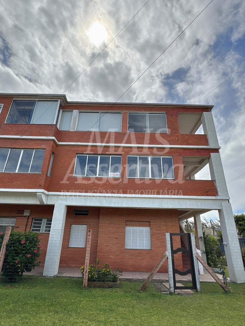 Apartamento 03 dormitórios para venda em Imbé Centro