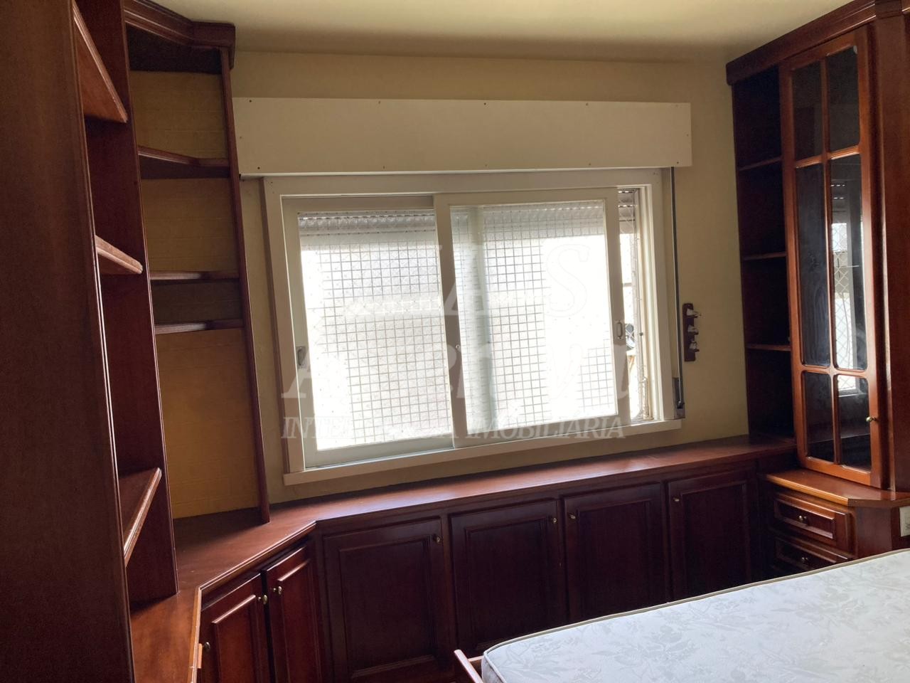 Apartamento mobiliado para locação 02 dormitórios na Av. dr. Maurício Cardoso em Novo Hamburgo