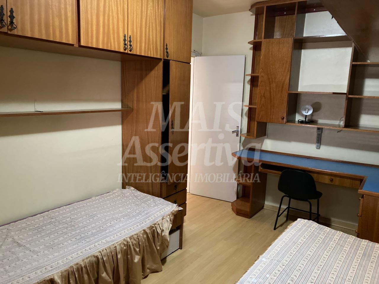 Apartamento mobiliado para locação 02 dormitórios na Av. dr. Maurício Cardoso em Novo Hamburgo