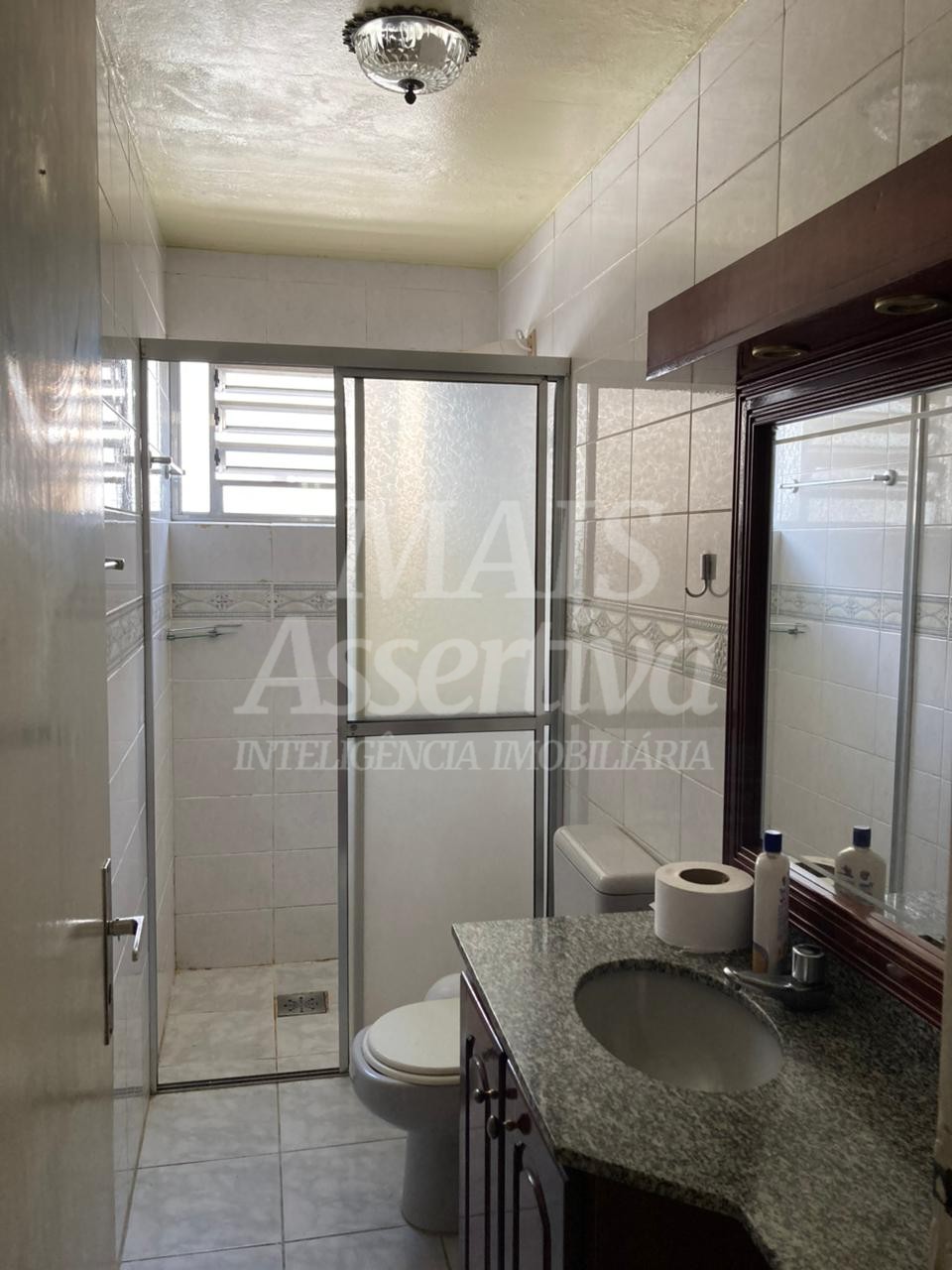 Apartamento mobiliado para locação 02 dormitórios na Av. dr. Maurício Cardoso em Novo Hamburgo