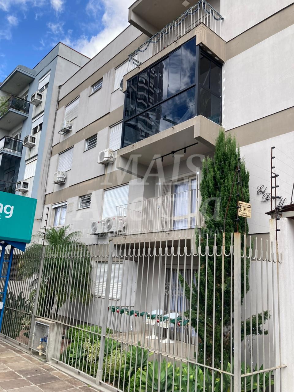 Apartamento mobiliado para locação 02 dormitórios na Av. dr. Maurício Cardoso em Novo Hamburgo