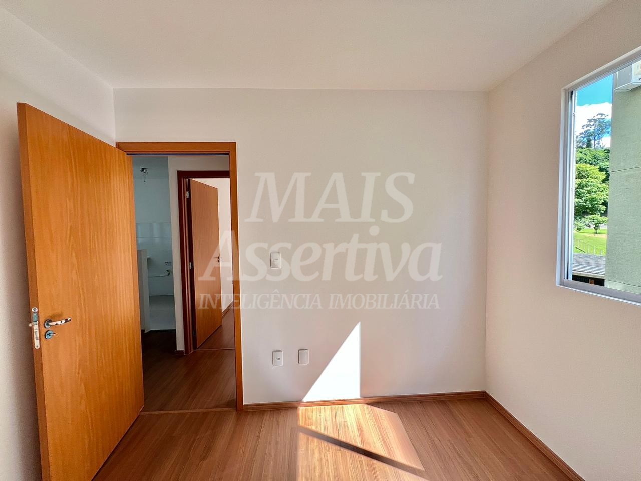 Apartamento para locação no 3º andar com sacada e churrasqueira, Porto Rotterdam