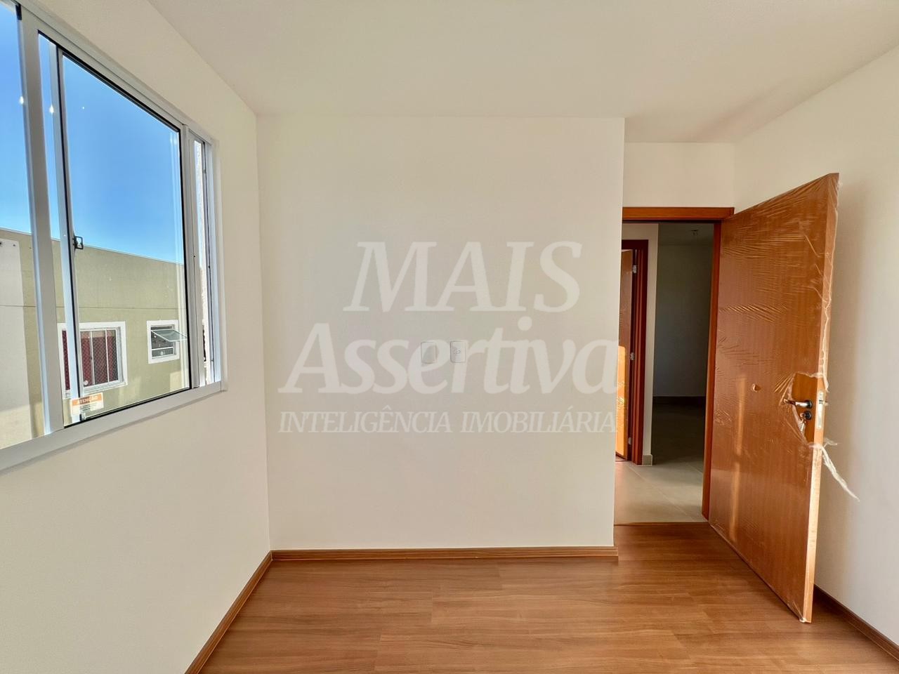 Apartamento para locação no 5º andar com sacada e churrasqueira, Porto Rotterdam