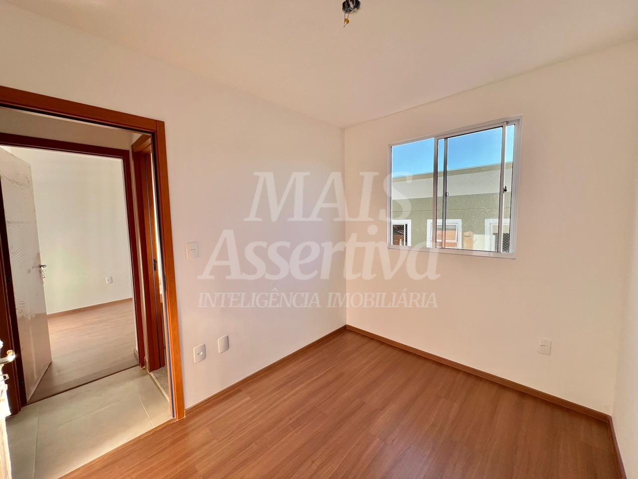 Apartamento para locação no 5º andar com sacada e churrasqueira, Porto Rotterdam