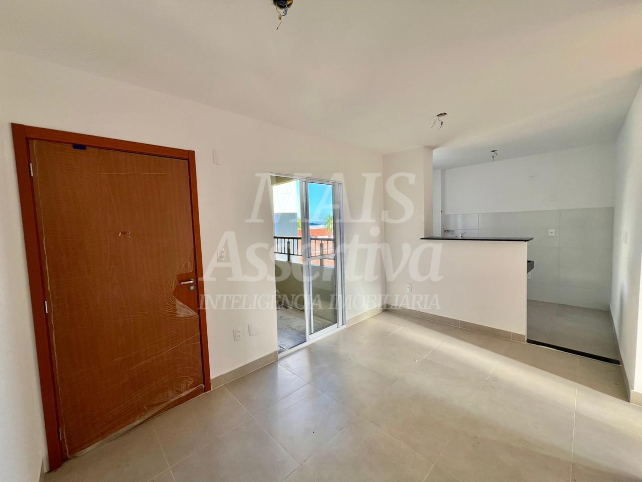 Apartamento para locação no 5º andar com sacada e churrasqueira, Porto Rotterdam