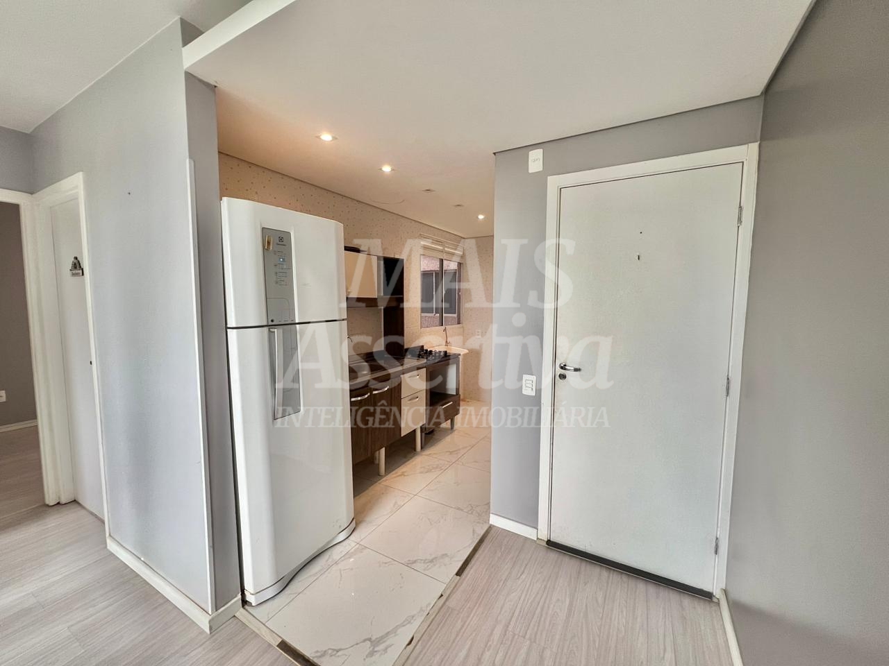 Apartamento semi mobiliado para locação no Residencial Alto Paraiso