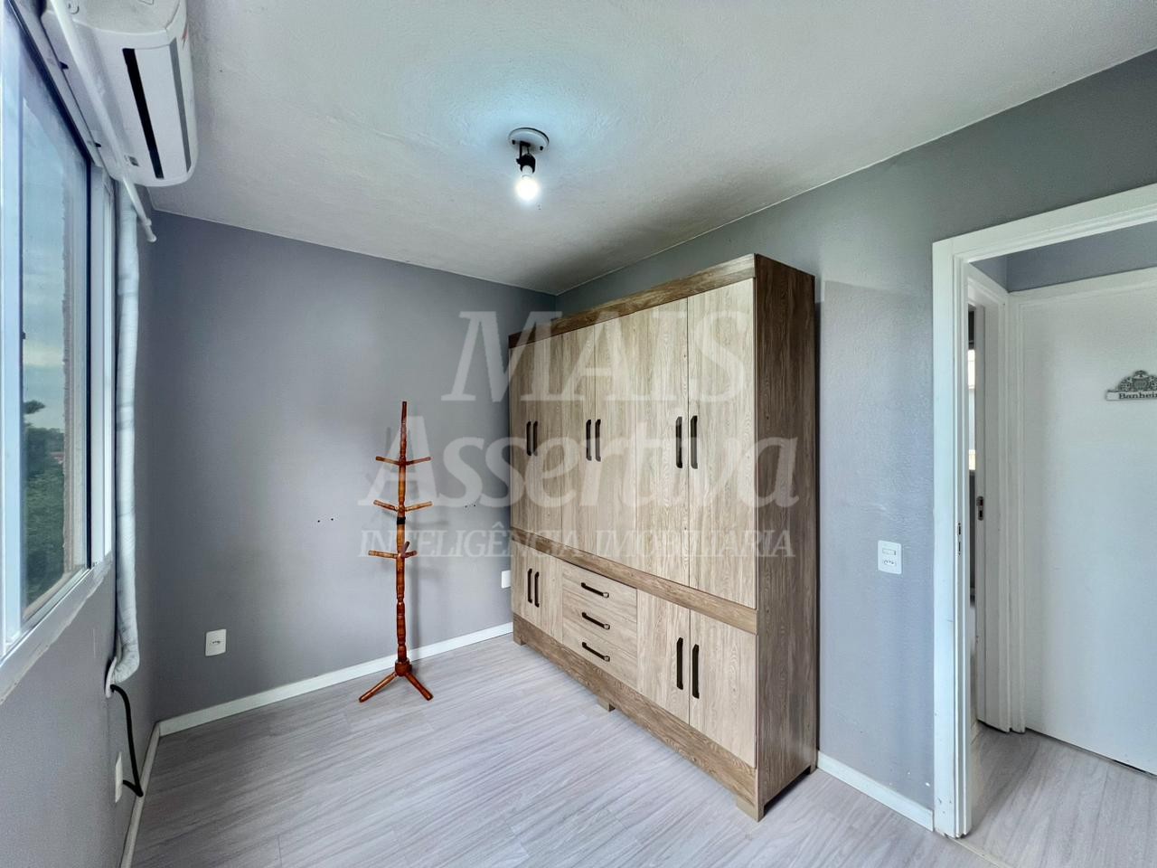 Apartamento semi mobiliado para locação no Residencial Alto Paraiso