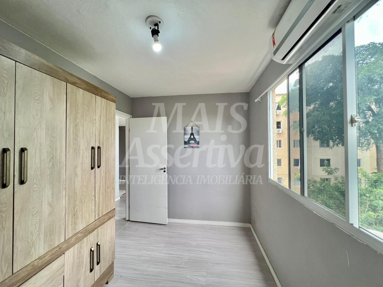 Apartamento semi mobiliado para locação no Residencial Alto Paraiso