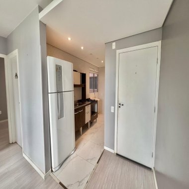 Apartamento semi mobiliado para locação no Residencial Alto Paraiso