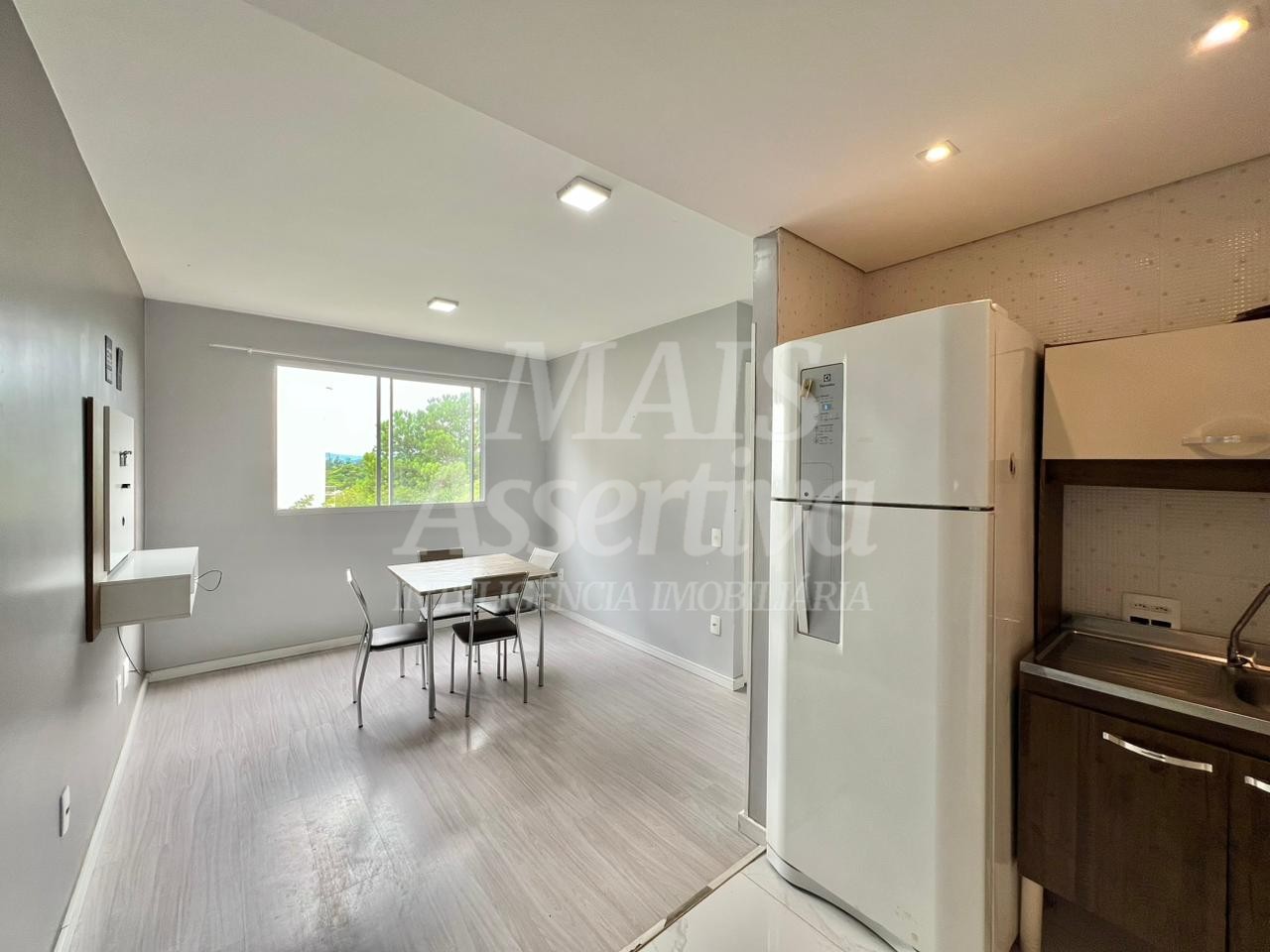 Apartamento semi mobiliado para locação no Residencial Alto Paraiso