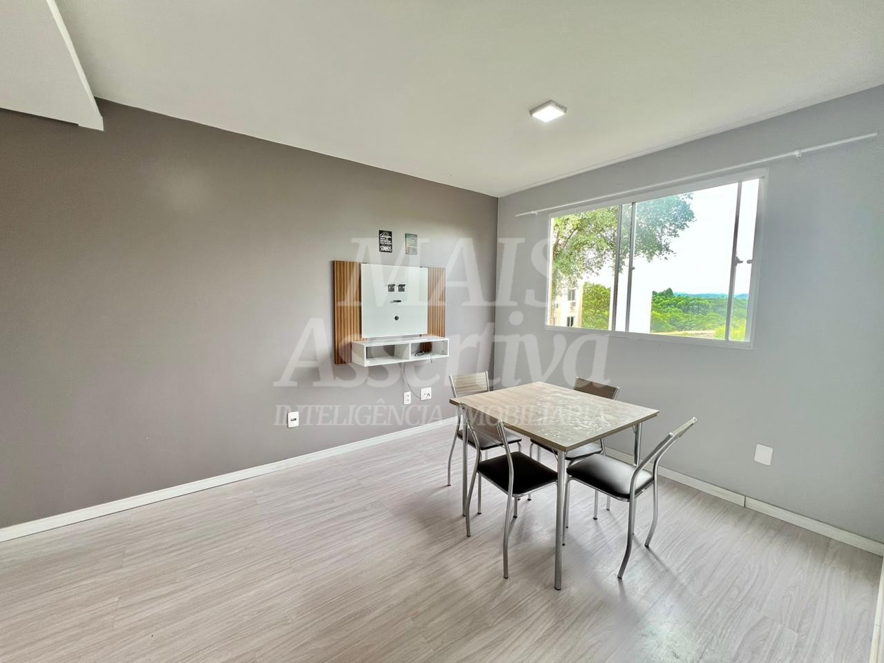 Apartamento semi mobiliado para locação no Residencial Alto Paraiso