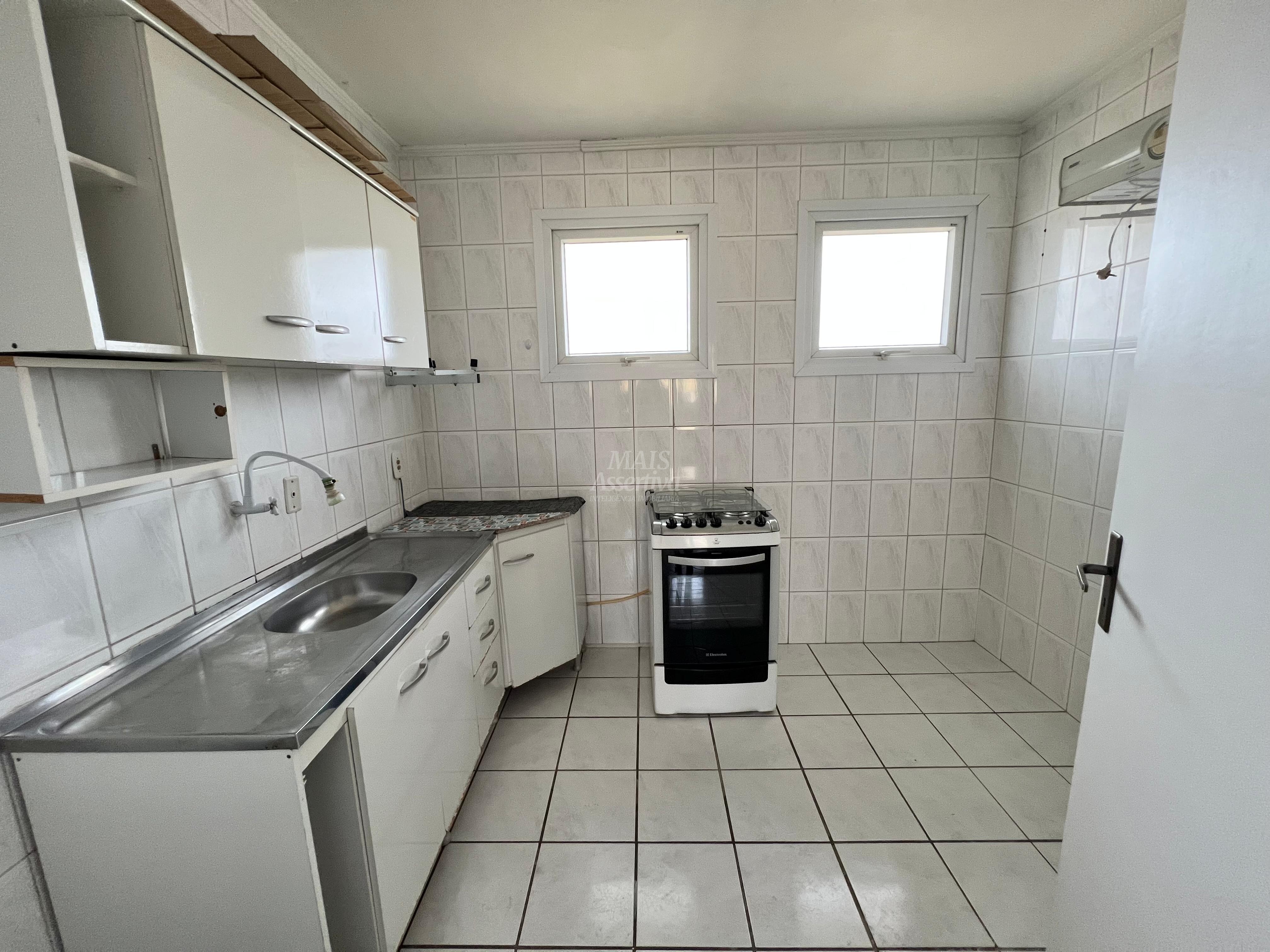 Apartamento semi mobiliado - Cond. Floresta Brasil,  Rondônia em Novo Hamburgo 