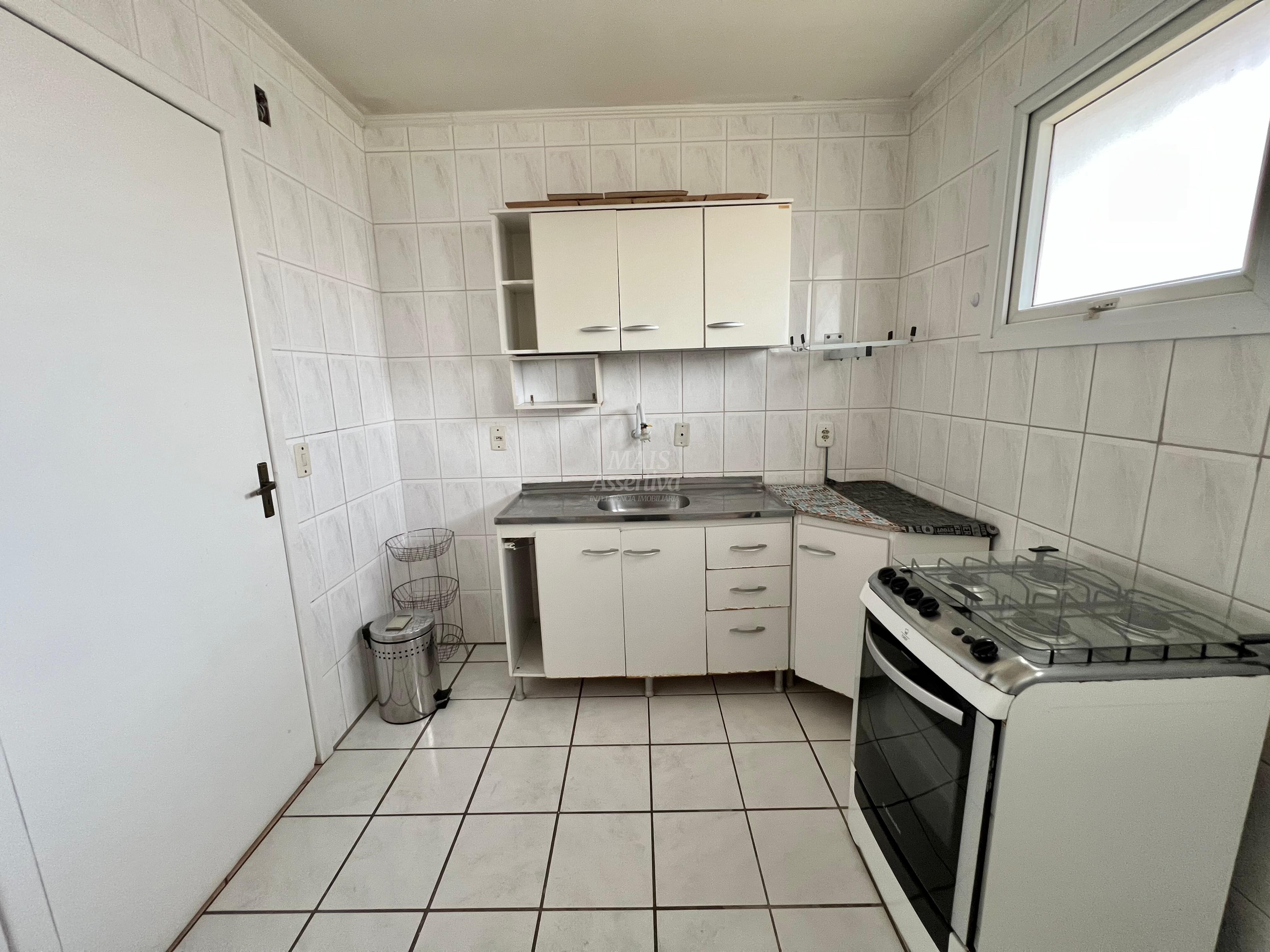 Apartamento semi mobiliado - Cond. Floresta Brasil,  Rondônia em Novo Hamburgo 