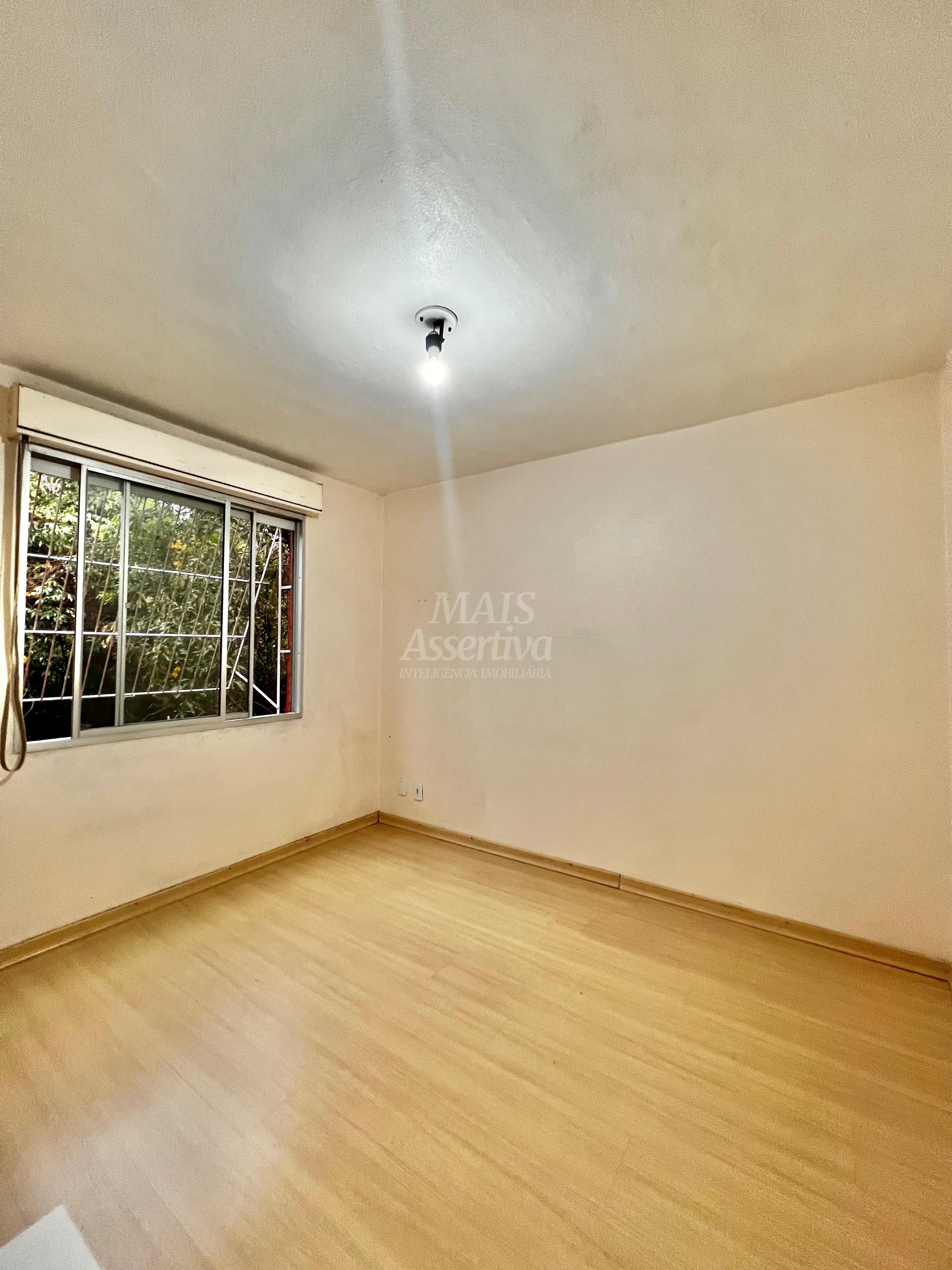 Apartamento semi mobiliado para venda - Vicente Kielling no 3º andar 