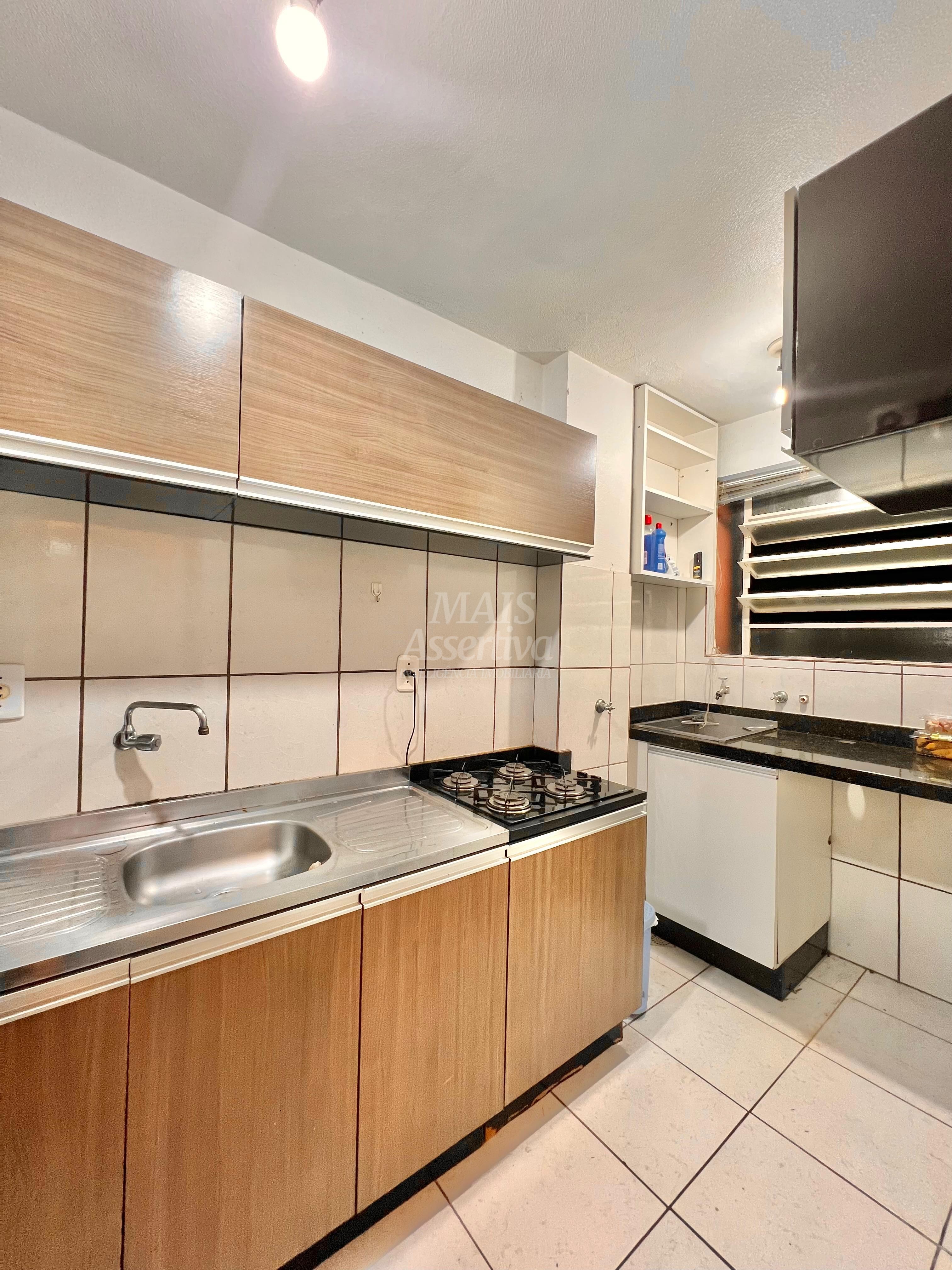 Apartamento semi mobiliado para venda - Vicente Kielling no 3º andar 