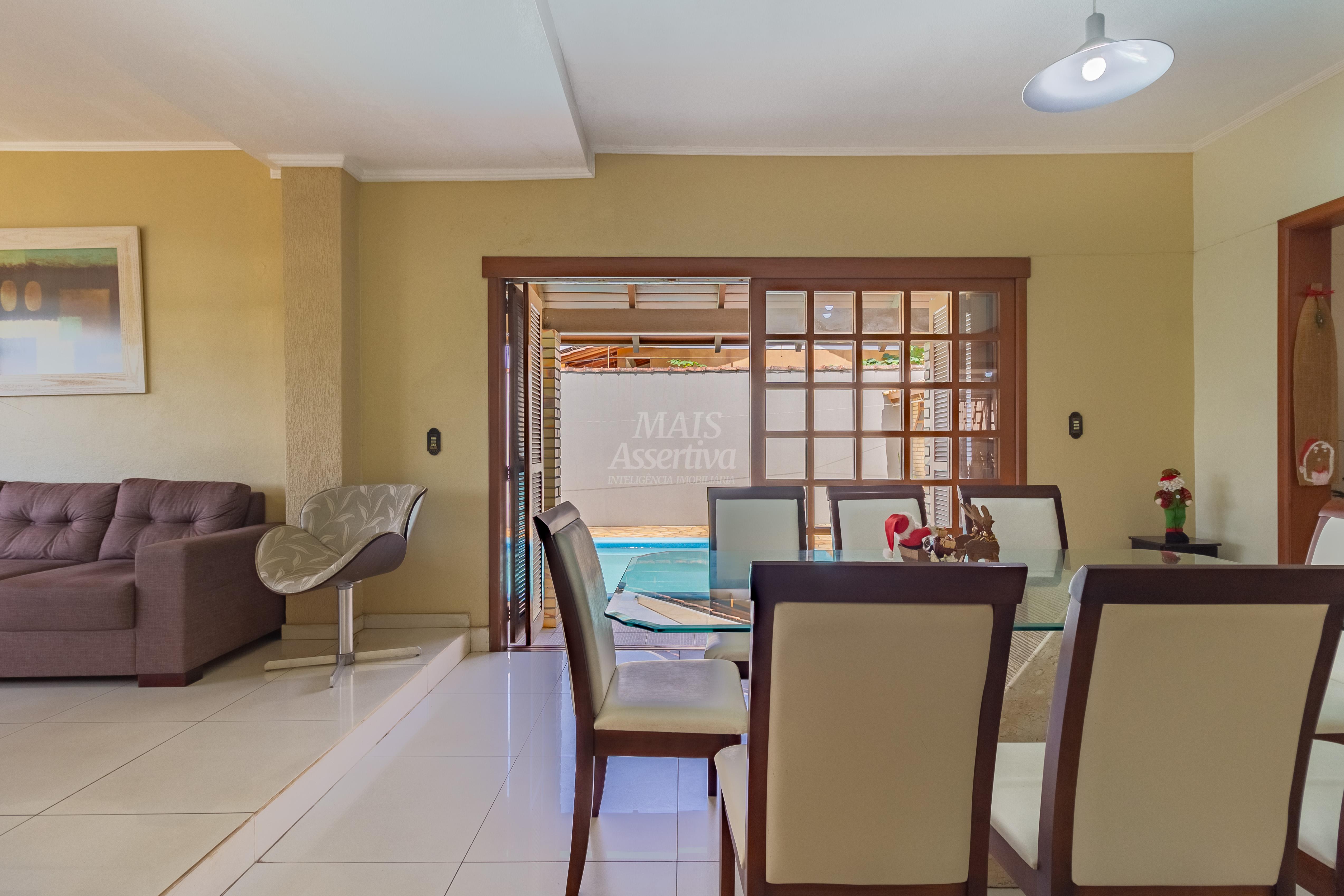 Sobrado semi mobiliado para venda de 4 dormitórios, bairro Canudos em Novo Hamburgo/RS. 