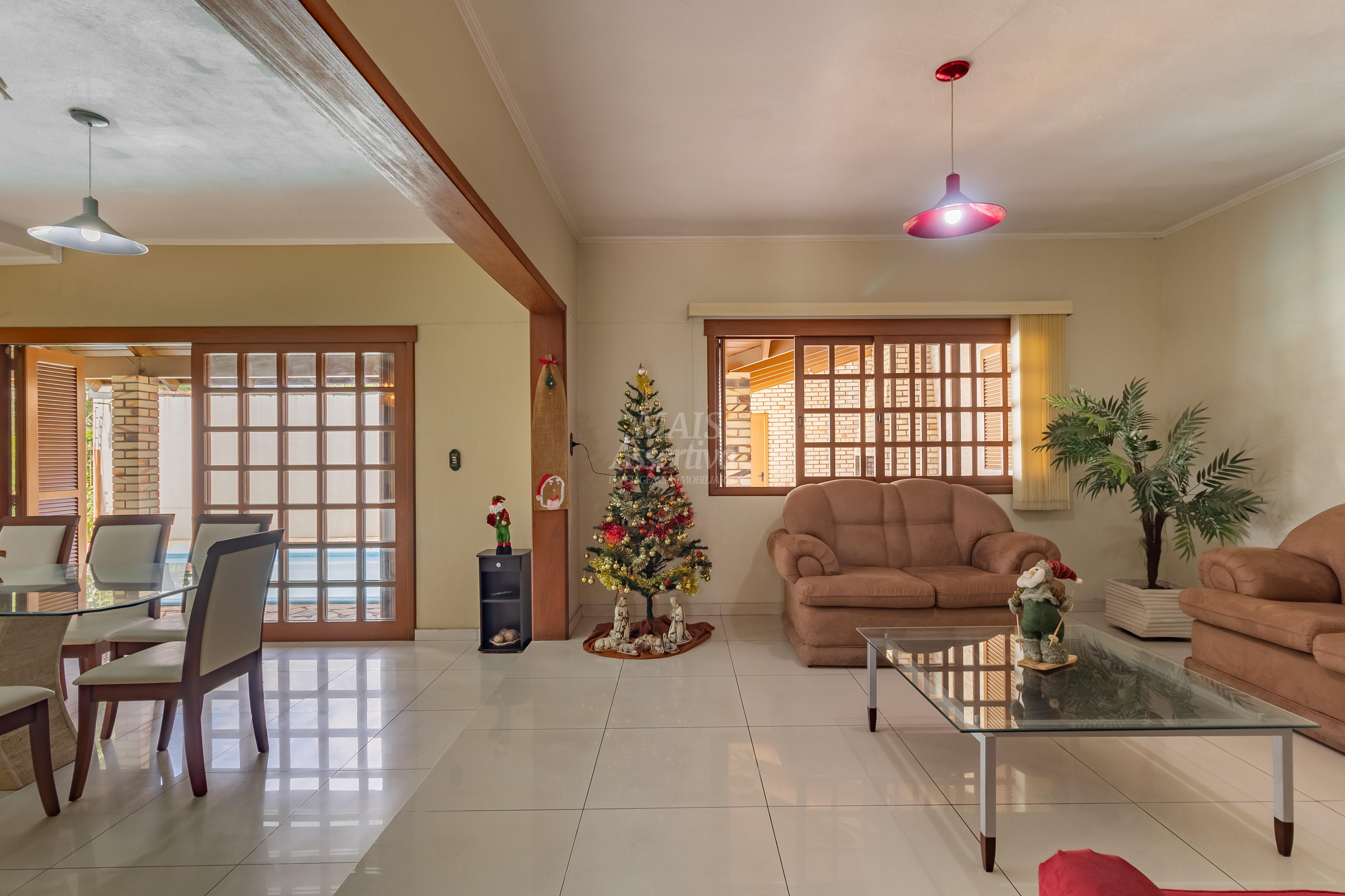 Sobrado semi mobiliado para venda de 4 dormitórios, bairro Canudos em Novo Hamburgo/RS. 