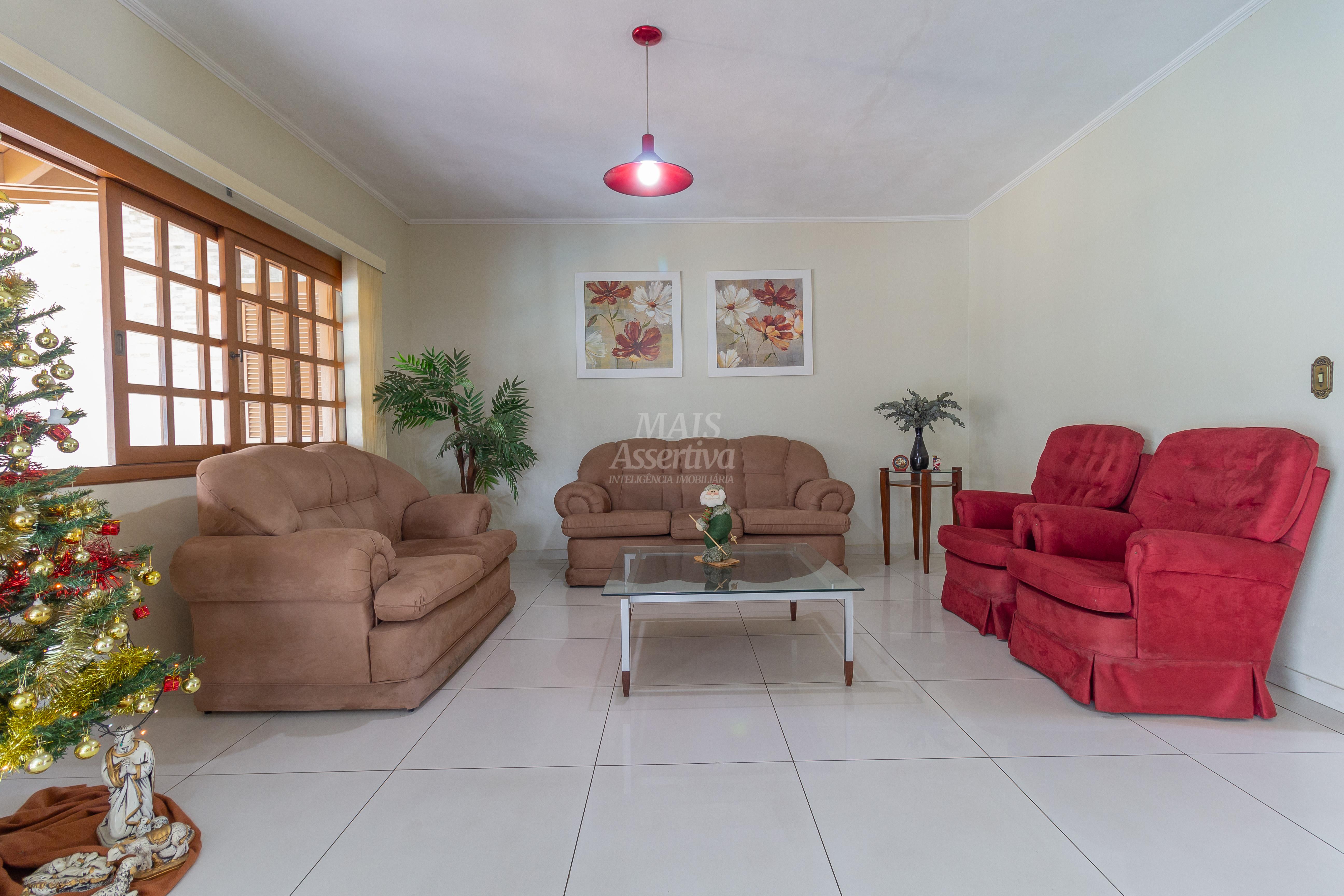 Sobrado semi mobiliado para venda de 4 dormitórios, bairro Canudos em Novo Hamburgo/RS. 