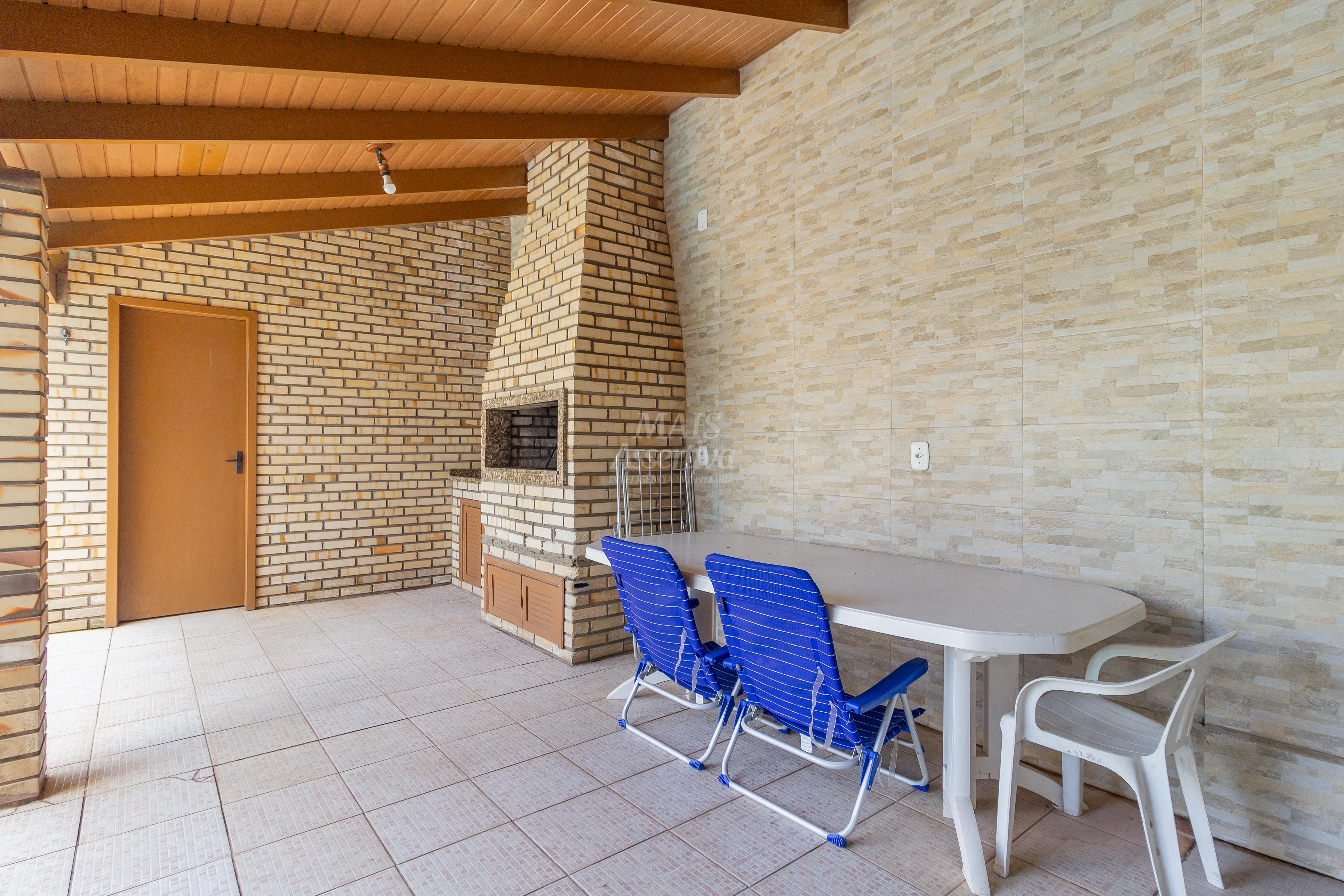 Sobrado semi mobiliado para venda de 4 dormitórios, bairro Canudos em Novo Hamburgo/RS. 