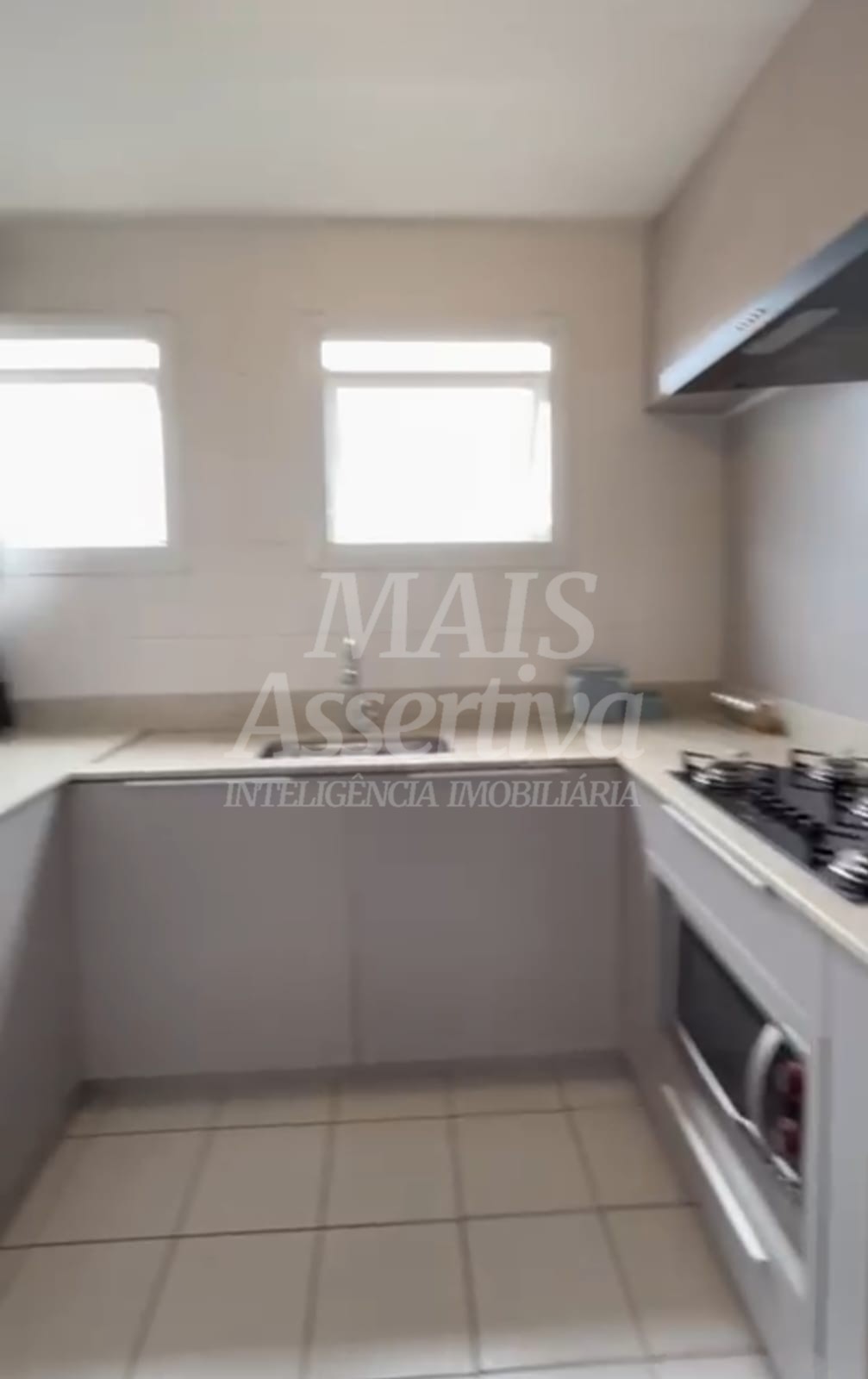 Apartamento semi mobiliado, 2 quartos para venda no bairro São Jorge, Novo Hamburgo/RS