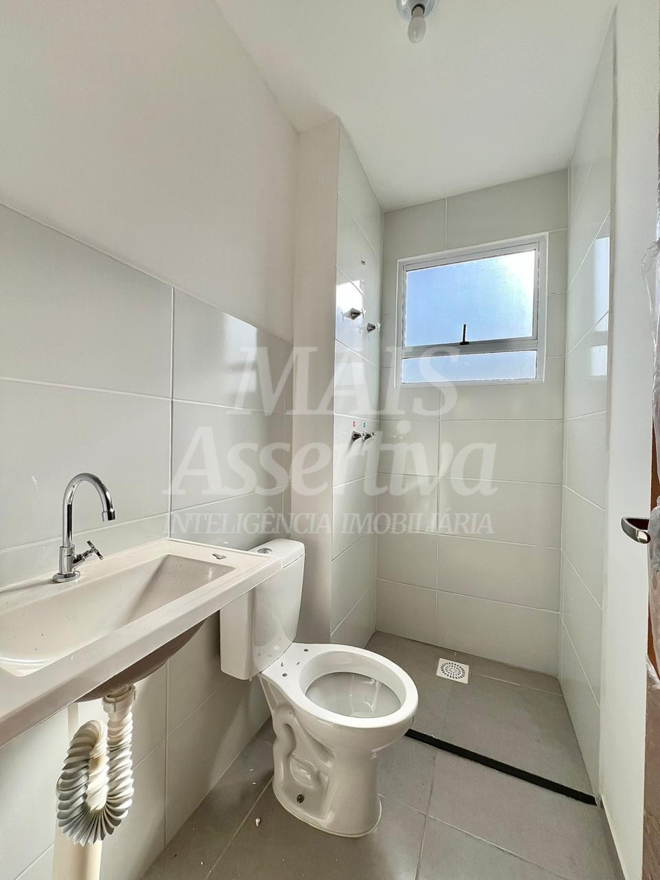 Apartamento semi mobiliado para locação, Porto Rotterdam - 5º andar 