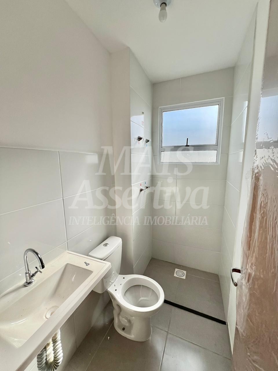 Apartamento semi mobiliado para locação, Porto Rotterdam - 5º andar 