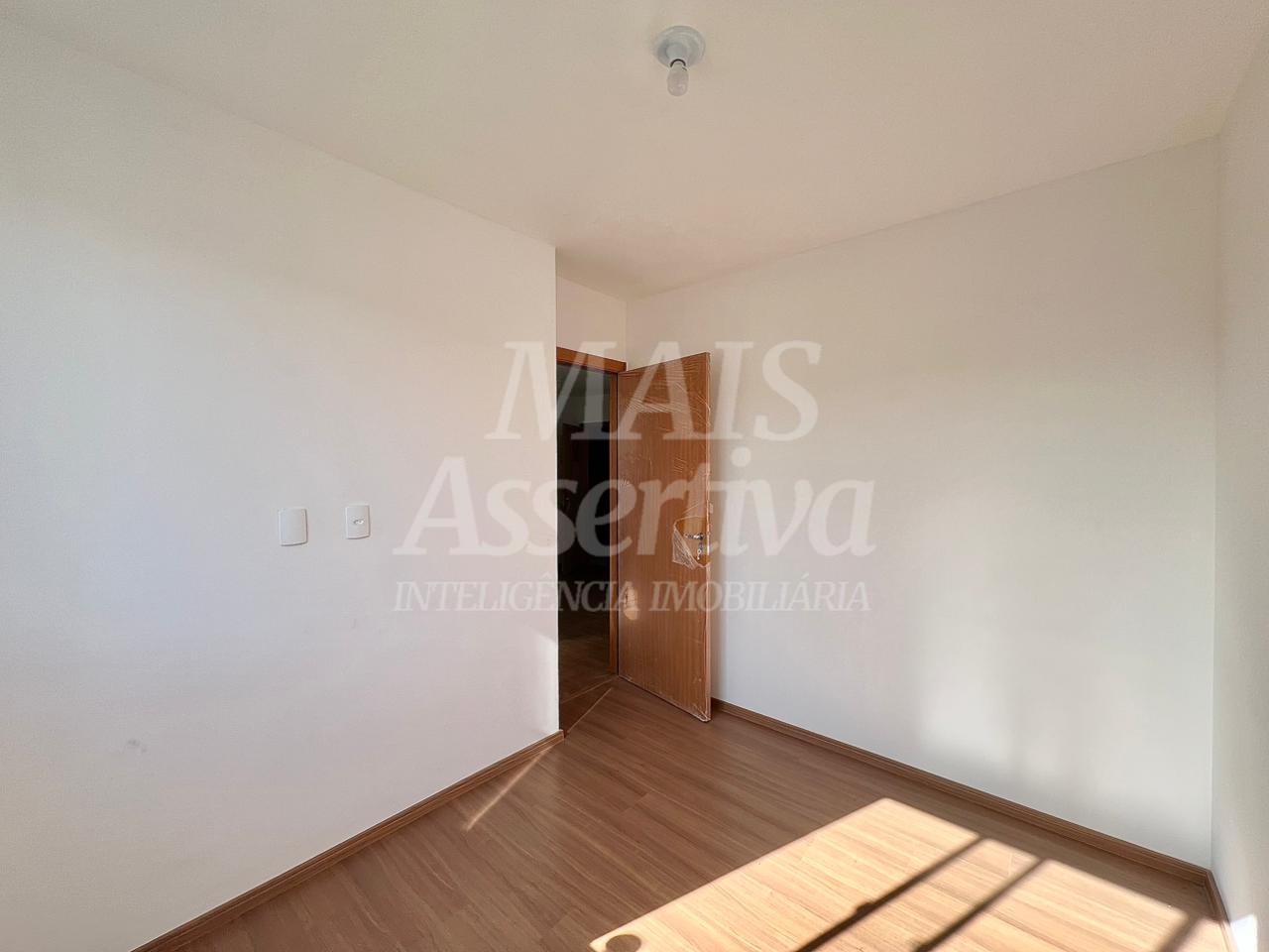 Apartamento semi mobiliado para locação, Porto Rotterdam - 5º andar 