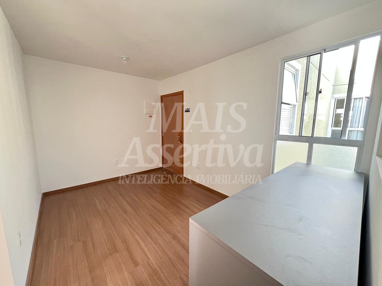 Apartamento semi mobiliado para locação, Porto Rotterdam - 5º andar 