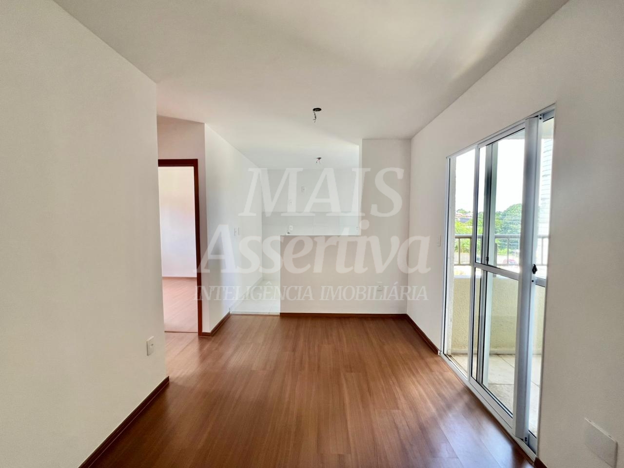 Apartamento para locação no 3º andar com sacada e churrasqueira, Porto Rotterdam