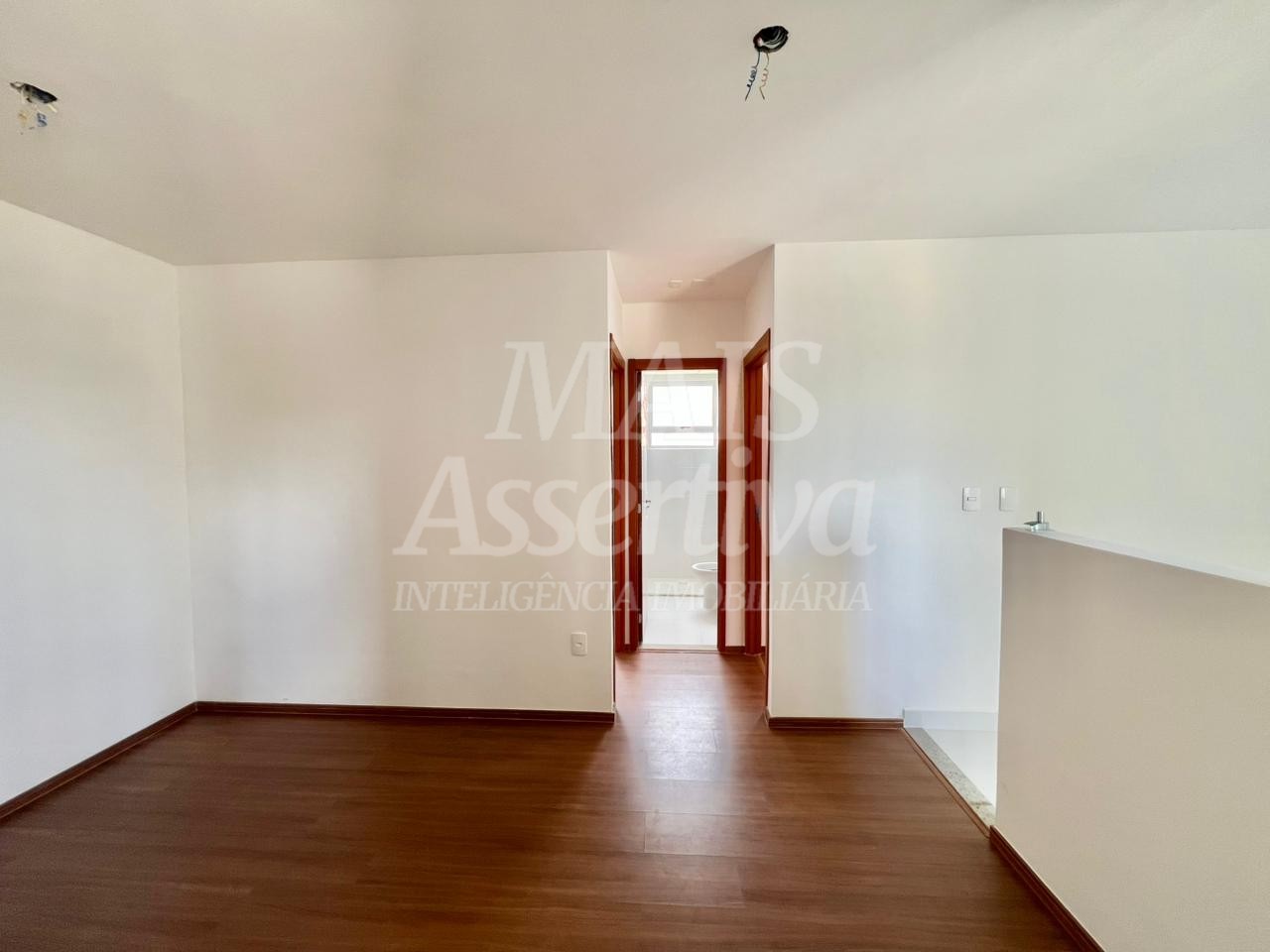 Apartamento para locação no 3º andar com sacada e churrasqueira, Porto Rotterdam