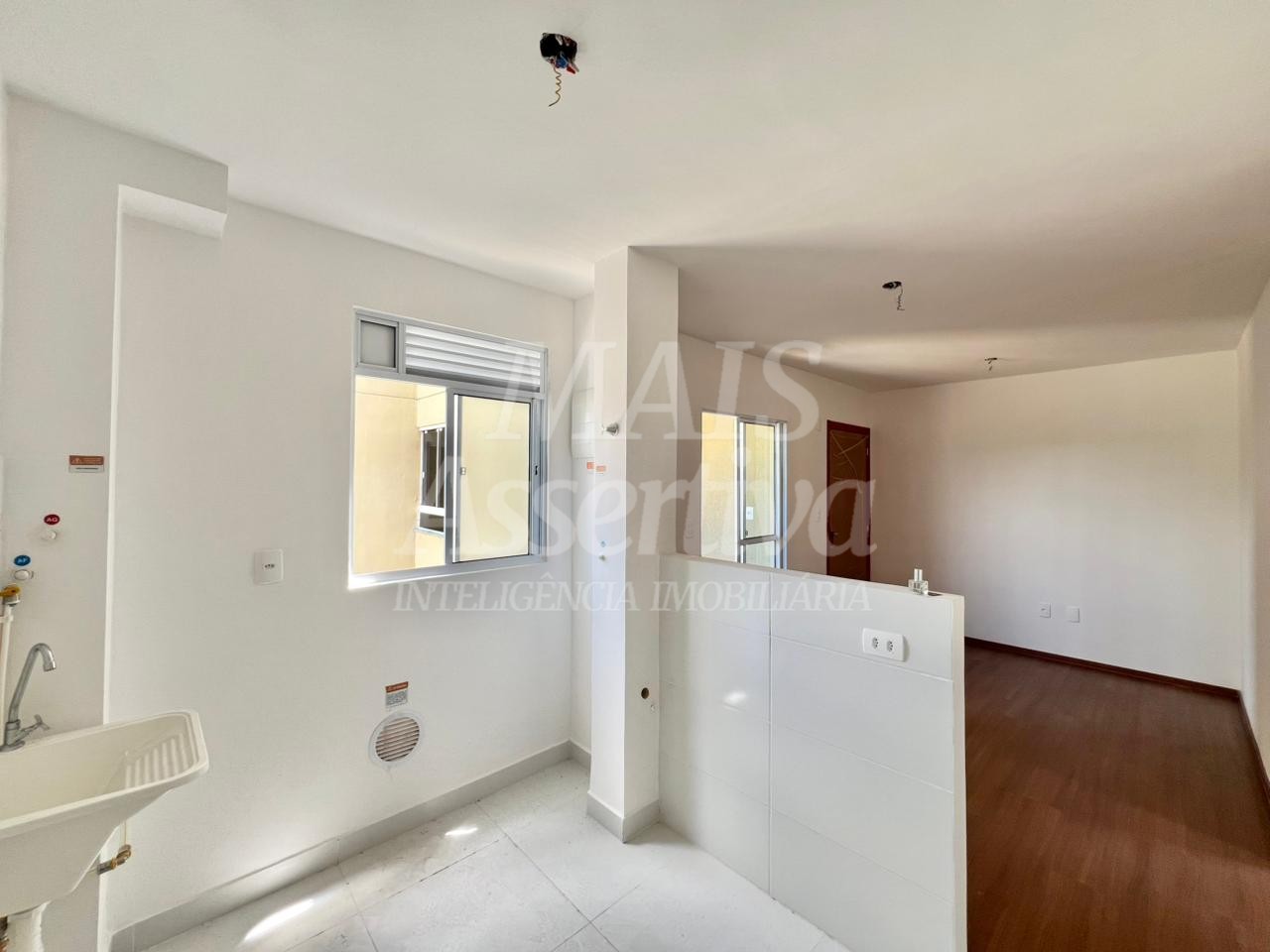 Apartamento para locação no 3º andar com sacada e churrasqueira, Porto Rotterdam