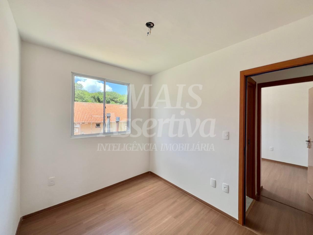 Apartamento para locação no 3º andar com sacada e churrasqueira, Porto Rotterdam