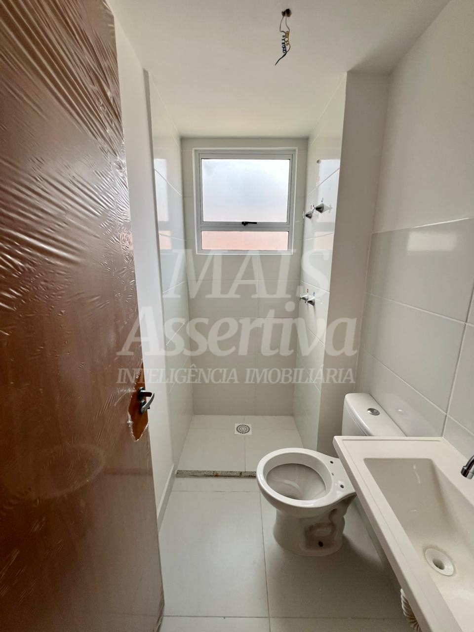 Apartamento para locação no 3º andar com sacada e churrasqueira, Porto Rotterdam