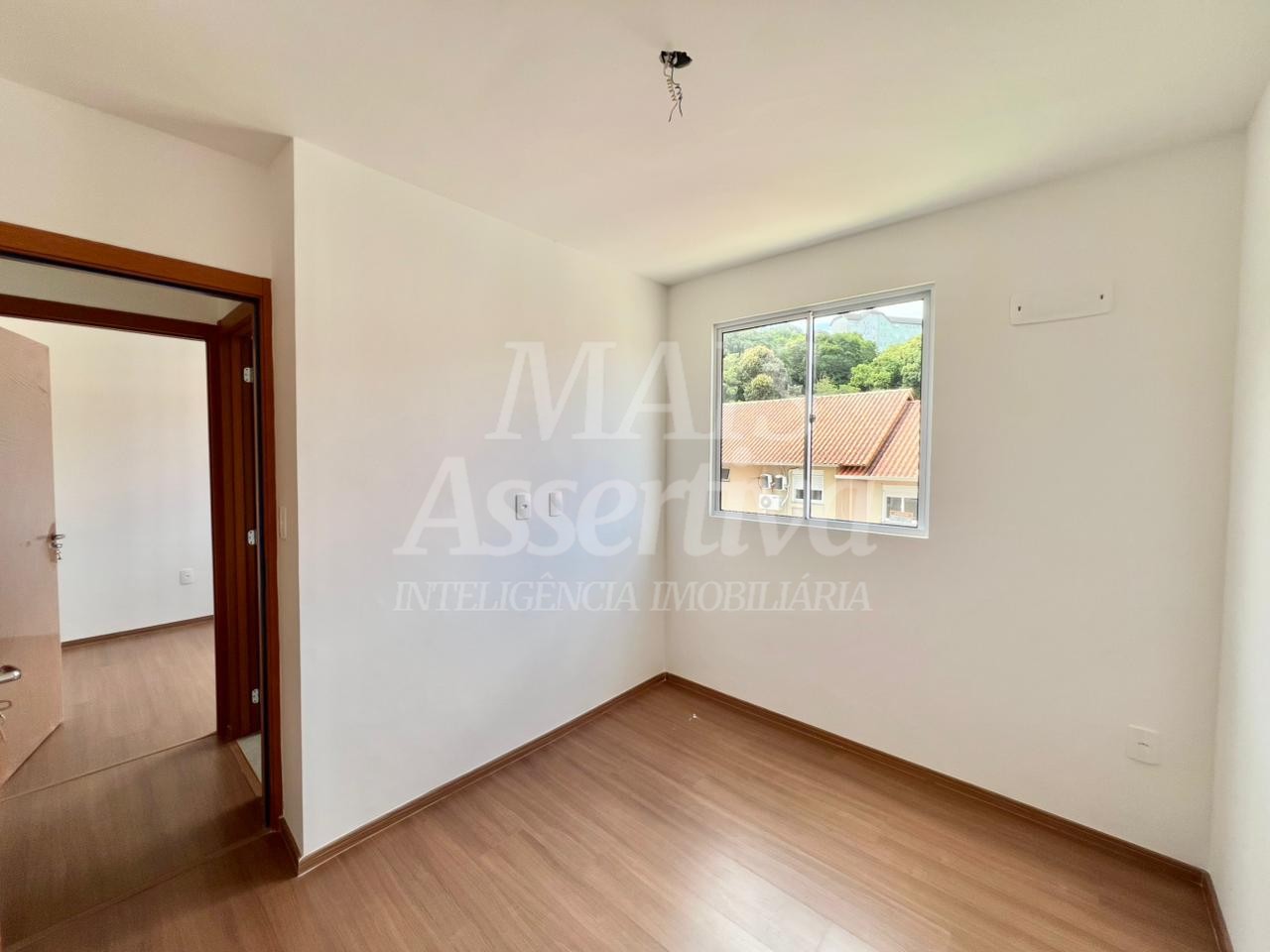 Apartamento para locação no 3º andar com sacada e churrasqueira, Porto Rotterdam