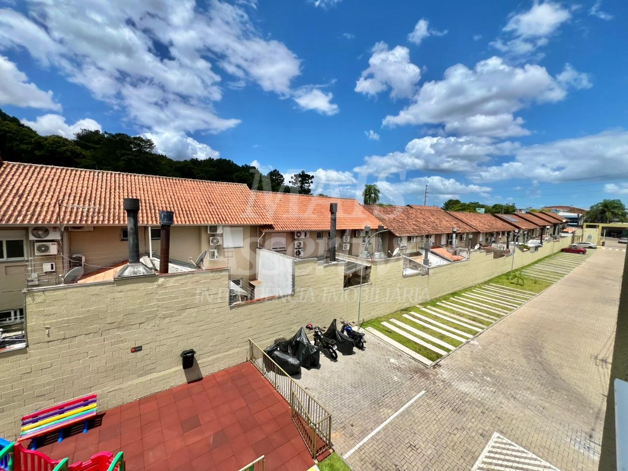 Apartamento para locação no 3º andar com sacada e churrasqueira, Porto Rotterdam