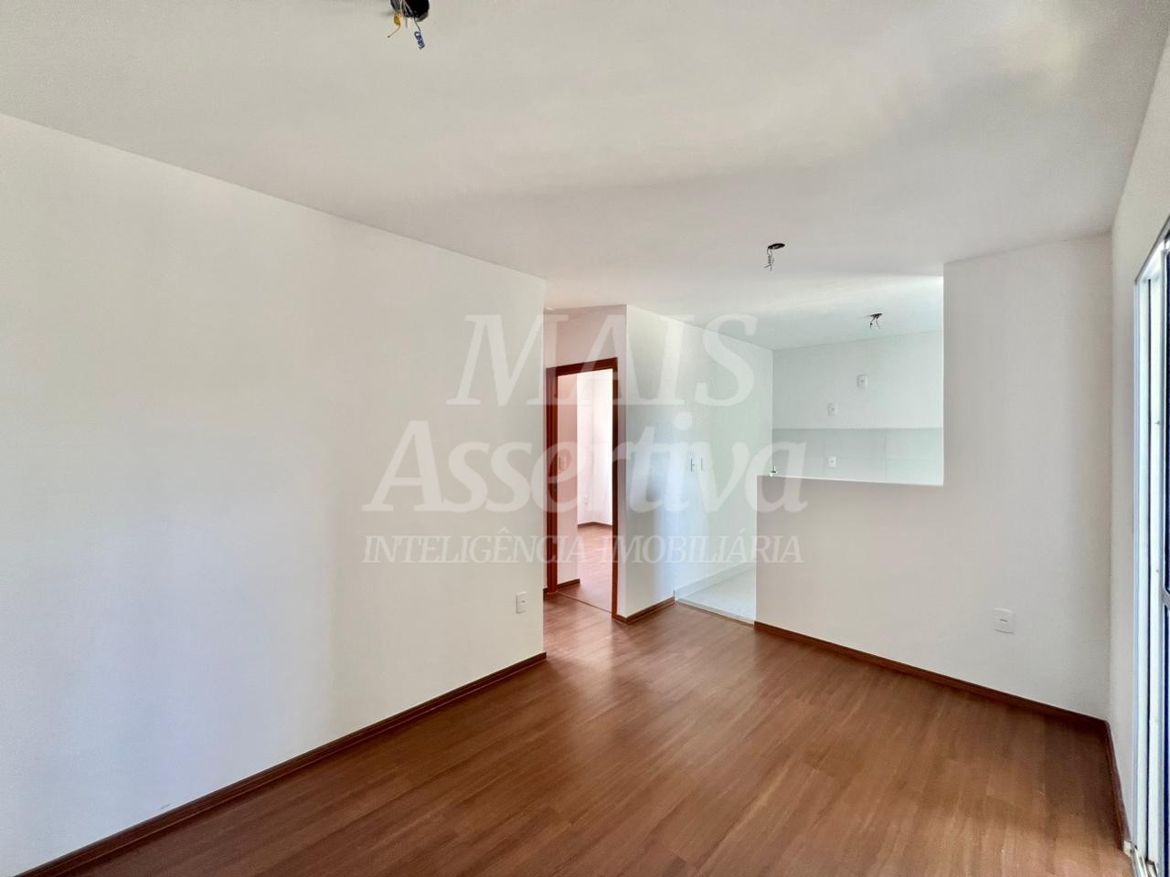 Apartamento para locação no 3º andar com sacada e churrasqueira, Porto Rotterdam