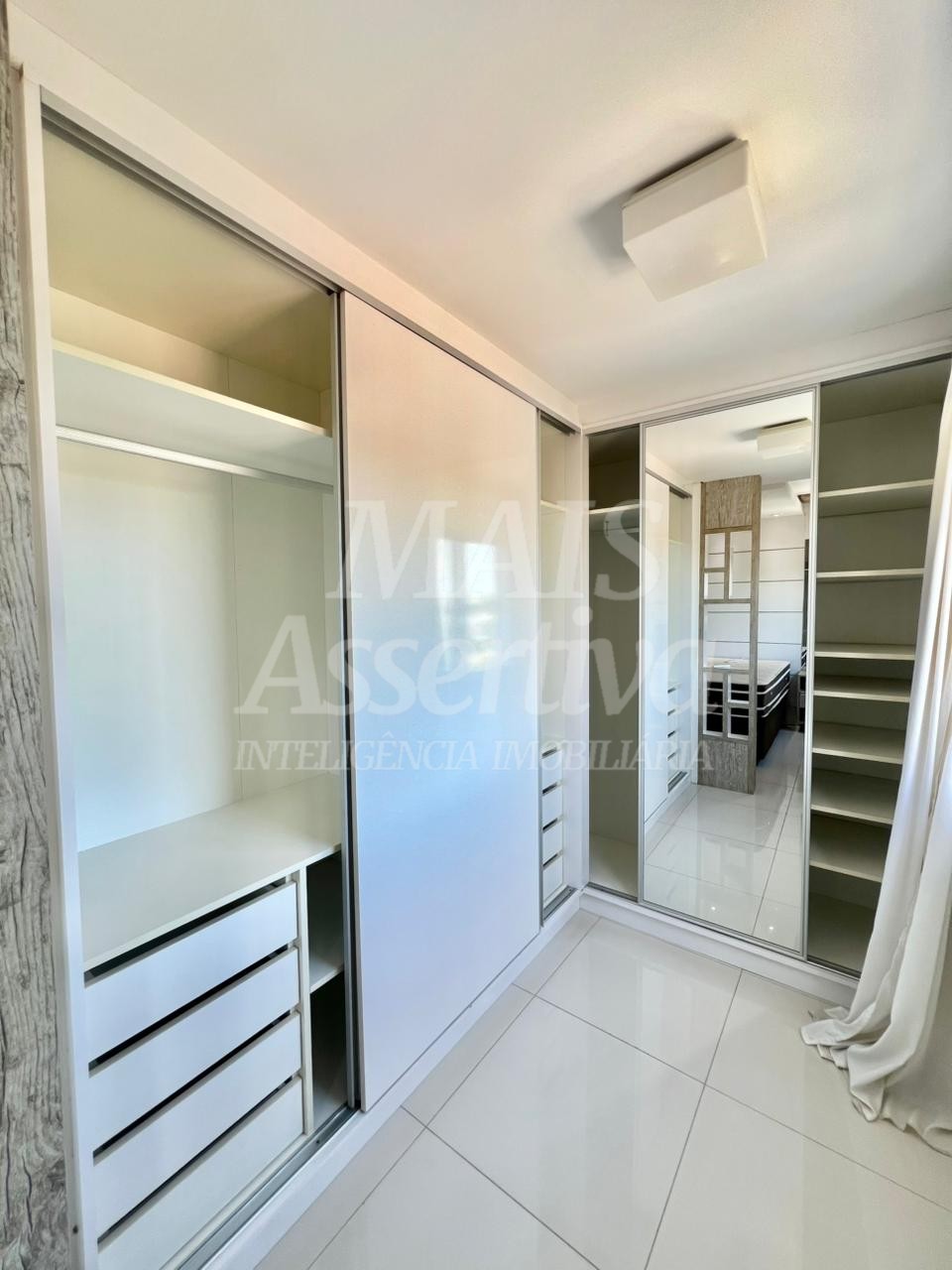 Apartamento mobiliado para locação - Residencial Weekend, 13º andar 