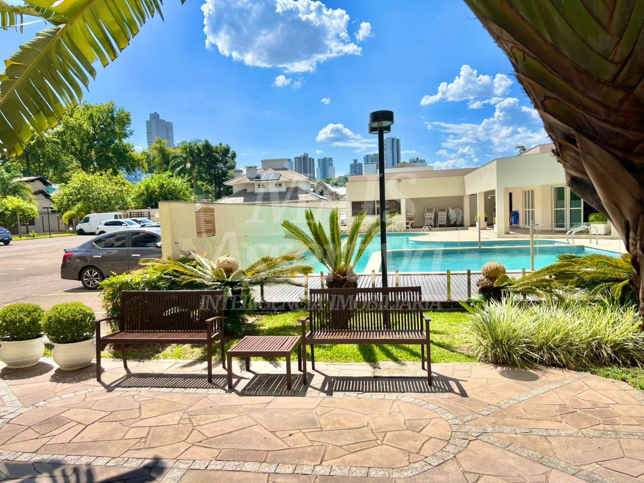 Apartamento mobiliado para locação - Residencial Weekend, 13º andar 