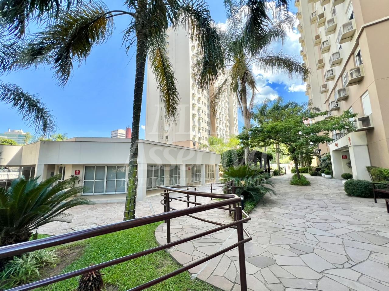 Apartamento mobiliado para locação - Residencial Weekend, 13º andar 