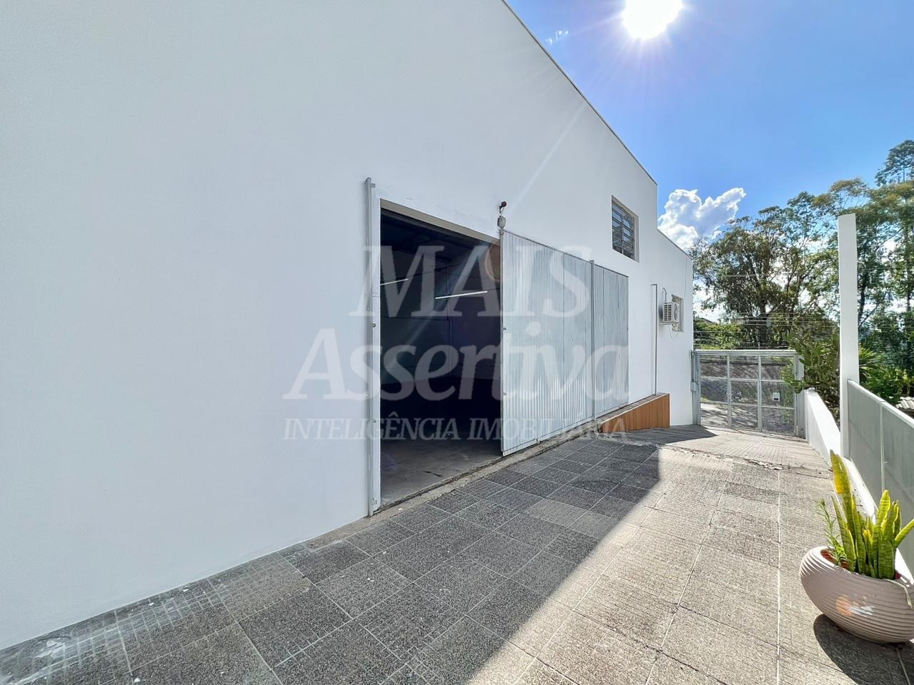 Prédio comercial +Casa Residencial para venda , bairro Ipiranga em Campo Bom/RS.