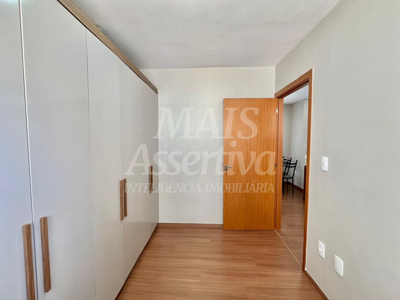 Apartamento para locação no 2º andar com sacada e churrasqueira, Porto Rotterdam
